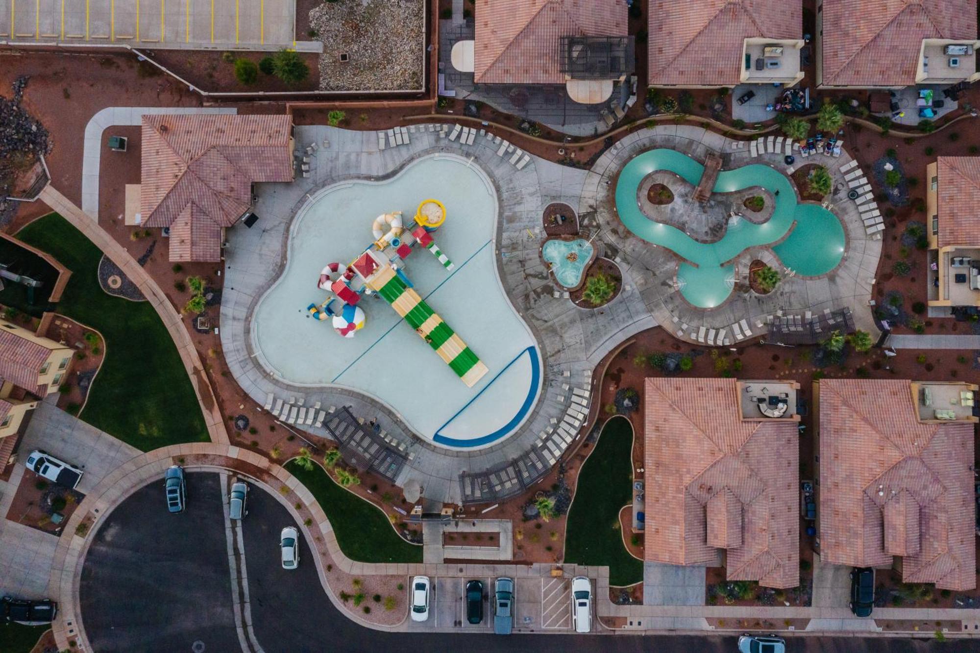Pv 99 Private Hot Tub, Ping Pong Table, Xbox X Series And Resort Amenities Santa Clara Екстериор снимка